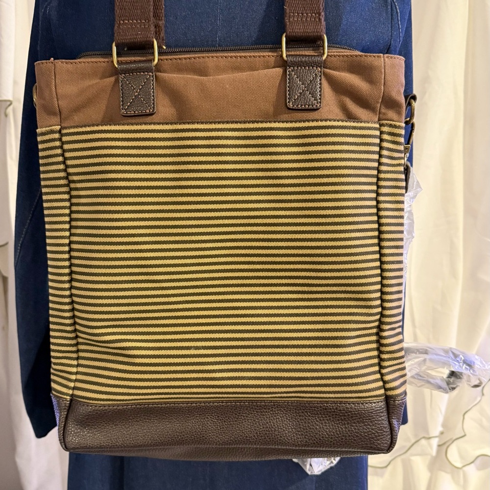 Chala Orange, Brown and White Fox Appliqué Tote - Picture 2 of 5